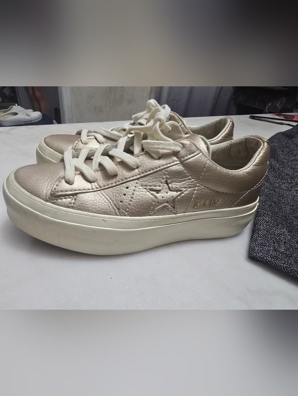 Metallic Pearl Lace-Up Women's Sneakers